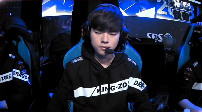 球迷感叹 球迷感叹